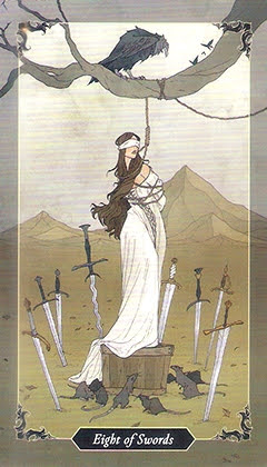 Таро Темного леса. Значение карт, трактовки. Масть мечей