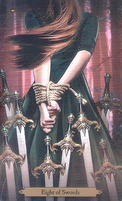 Таро Чародеев. Значение карт, трактовки. Масть мечей