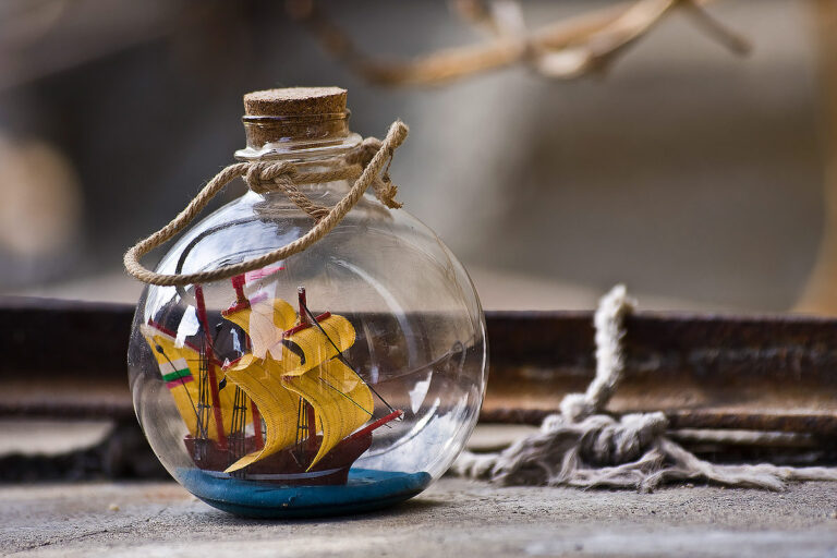 Ведьмина бутылка на путешествия